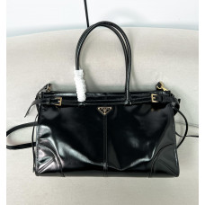 PRD Bonnie Large Leather Handbag