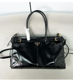 PRD Bonnie Large Leather Handbag