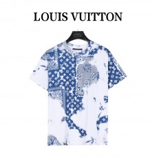 1V Bandana Print T-shirt