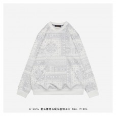 1V Bandanna Sweatshirt