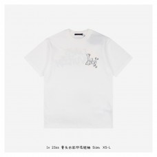 1V Bone Print T-shirt