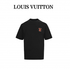 1V Embroidered Logo T-shirt