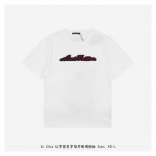 1V Embroidered Signature T-shirt