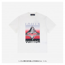 1V Monogram Flower Mountain T-Shirt