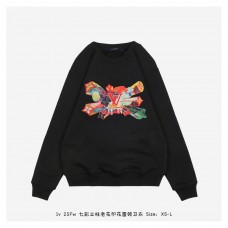 1V Monogram Print Sweatshirt