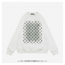 1V Monogram Print Sweatshirt