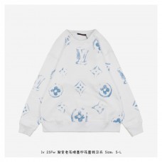 1V Monogram Print Sweatshirt