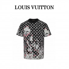 1V Monogram Print T-shirt