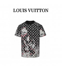 1V Monogram Print T-shirt