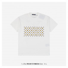 1V Monogram Print T-shirt