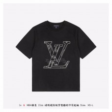 1V x NBA Print T-shirt