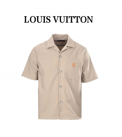 1V Short-Sleeved Open Collar Shirt