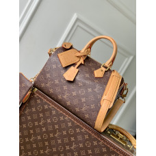 1V Speedy P9 Bandoulière 30 Monogram