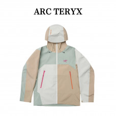 Arcteryx BETA Lightweight Jacket