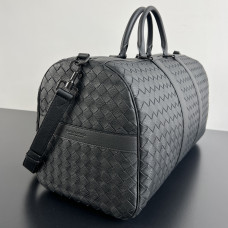 BV- Intrecciato Leather Weekend Bag