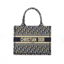 DR Medium Book Tote