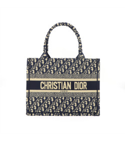 DR Medium Book Tote