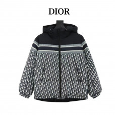 DR Reversible Cropped Puffer Jacket