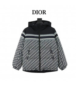 DR Reversible Cropped Puffer Jacket