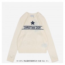 DR Star Jacquard Sweater - Women