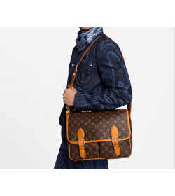 1V Satchel Messenger