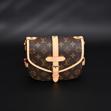 1V Saumur BB Monogram