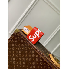 1V x Supreme Wallet