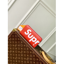 1V x Supreme Wallet