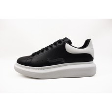 MQ Oversized Sneaker - Black/White