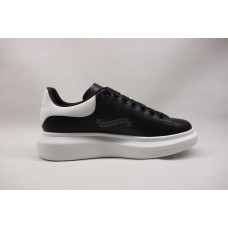 MQ Oversized Sneaker - Black/White
