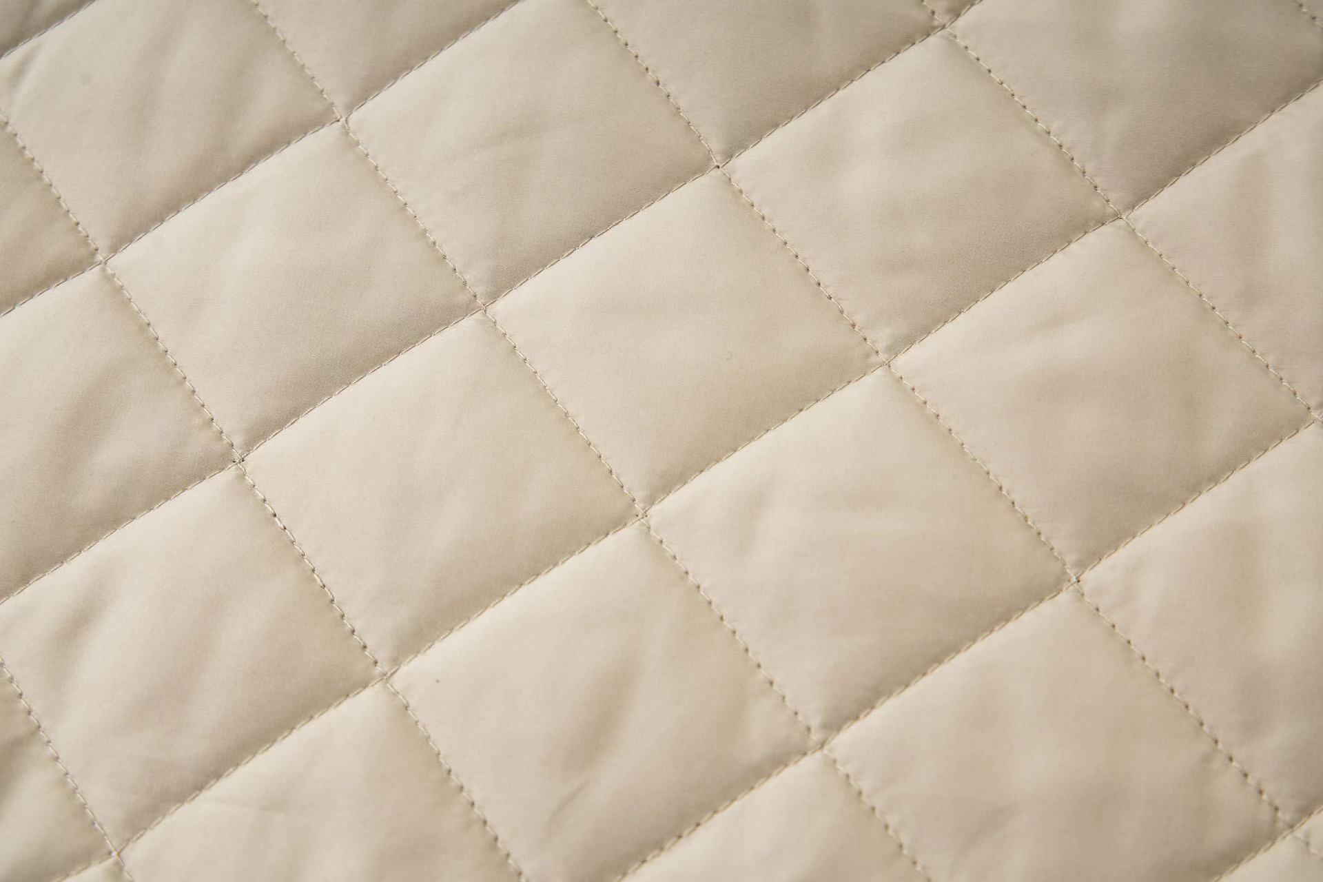 Miu Miu 24FW Diamond Quilted Puffer Jacket