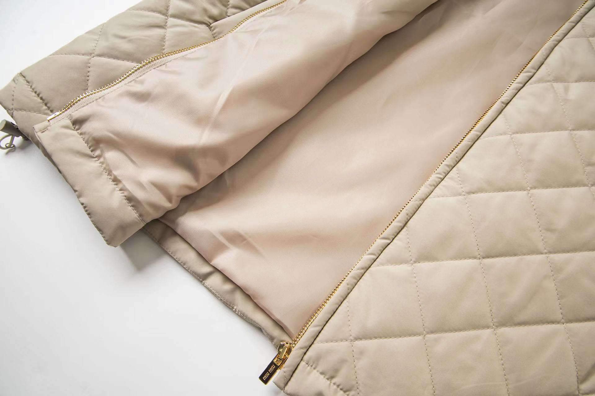 Miu Miu 24FW Diamond Quilted Puffer Jacket