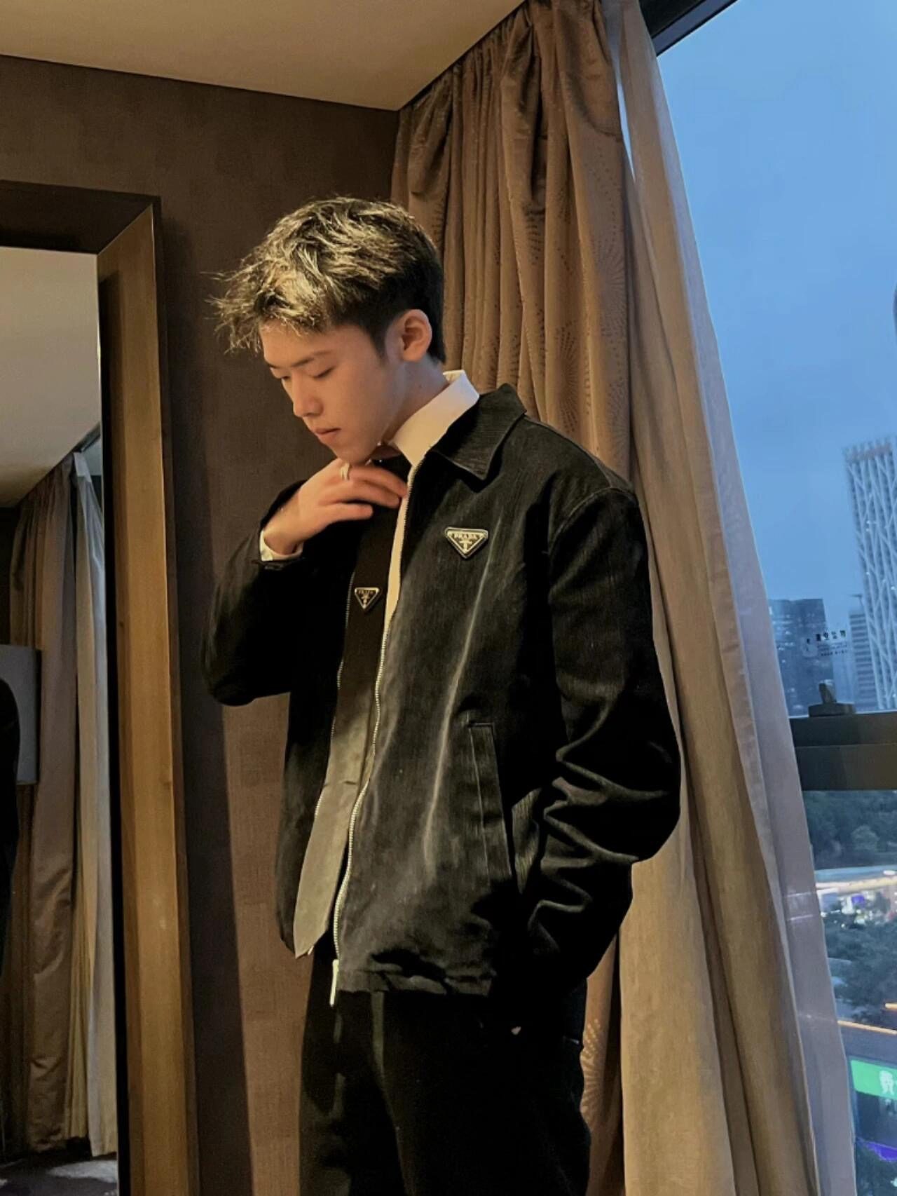 Prada 25FW Triangle Logo Velvet Jacket