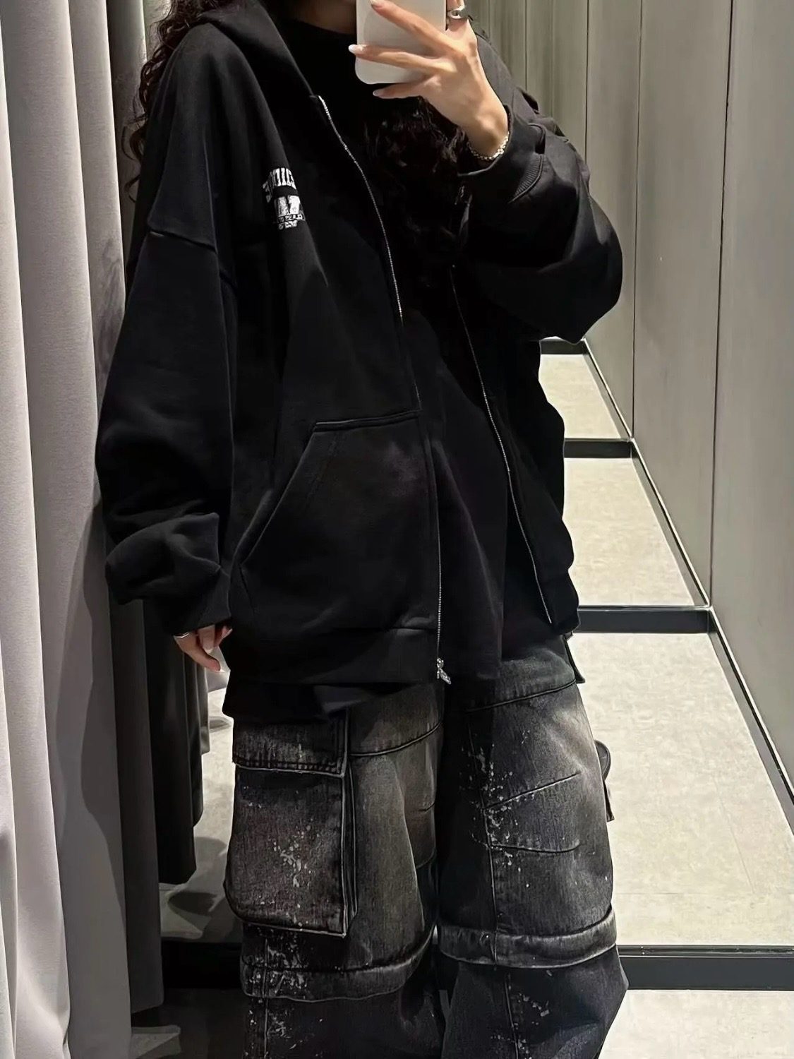 WE11DONE 26SS Distressed W Logo Print Hooded Sweatshirt Jacket