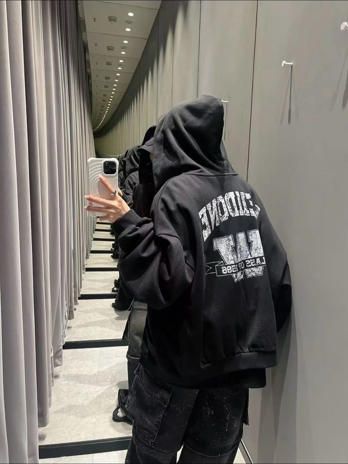 WE11DONE 26SS Distressed W Logo Print Hooded Sweatshirt Jacket