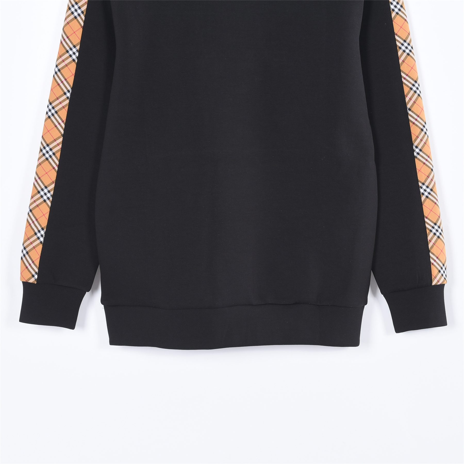 Burb*rry 26SS Check Letter Sleeve Crewneck Sweatshirt