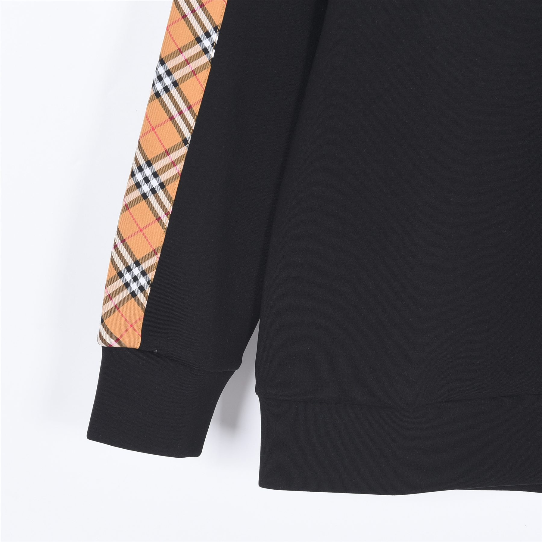 Burb*rry 26SS Check Letter Sleeve Crewneck Sweatshirt