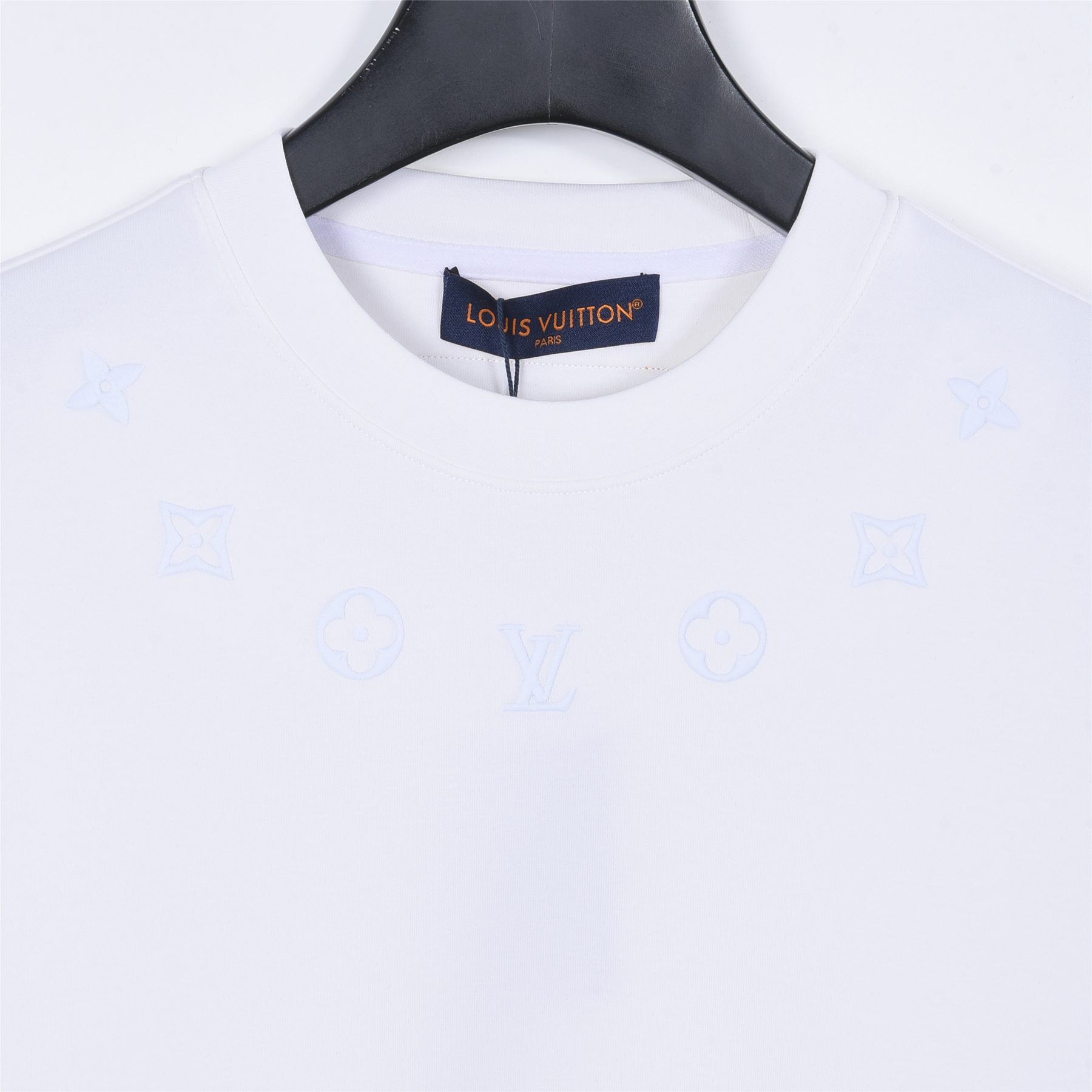 1V Embossed Monogram Collar Embroidered Crewneck Sweatshirt