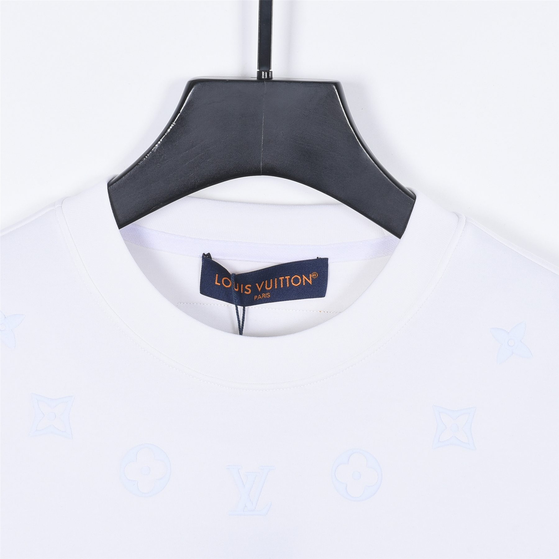 1V Embossed Monogram Collar Embroidered Crewneck Sweatshirt