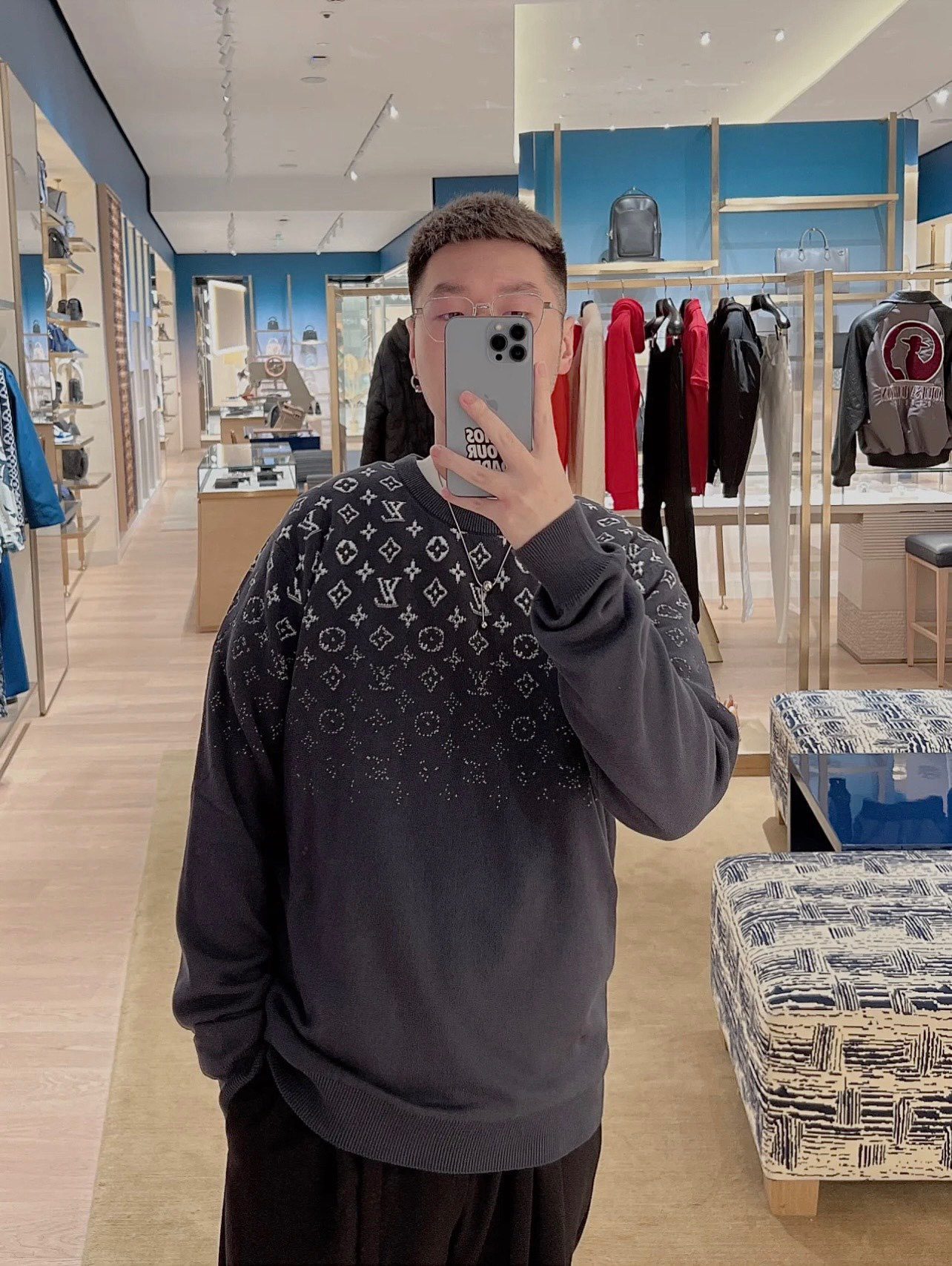 1V Gradient Monogram Jacquard Crewneck Sweater
